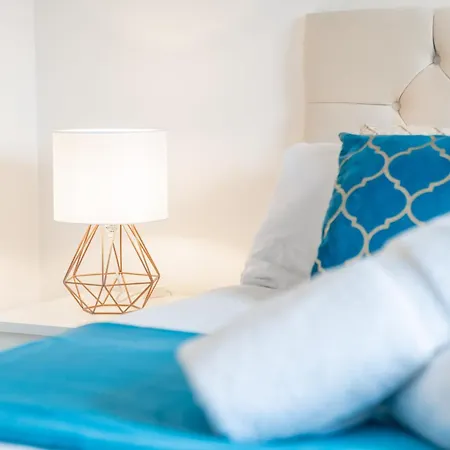 Spacious 2 Bedroom - Parking - Netflix - Wifi - 6cw Μπέρμιγχαμ